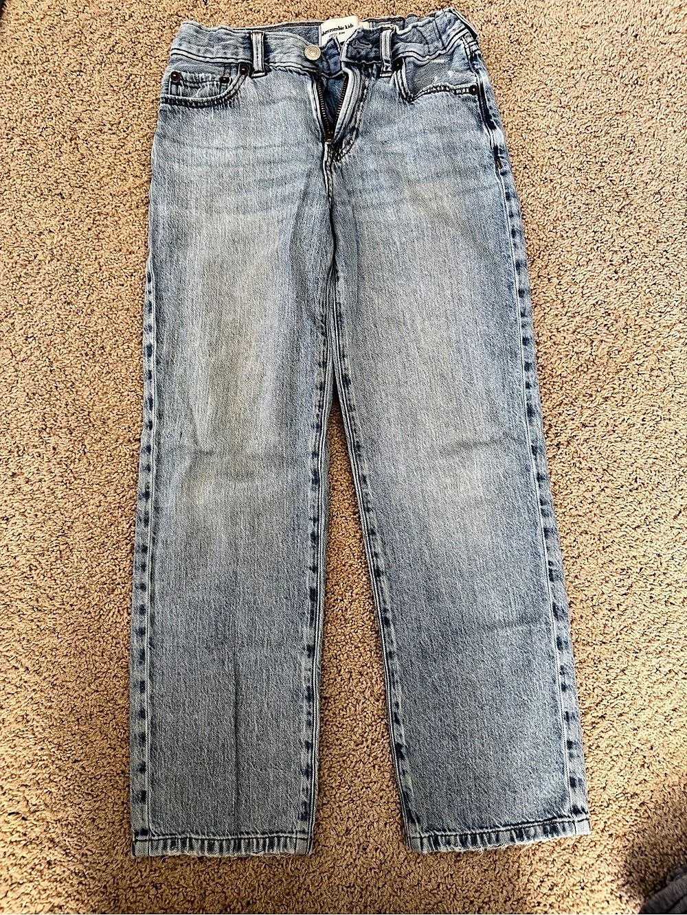 Abercrombie Kids Loose Jean Blue Loose Jeans Size 9/10